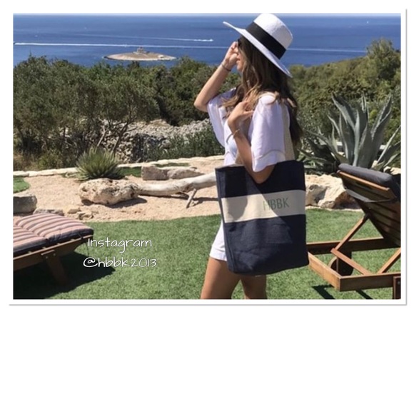 The Nantucket Navy Tote in Green - Picture 6 of 6